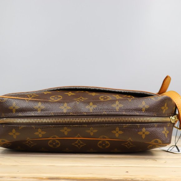 Louis Vuitton Trocadero 30 Monogram - Picture 4 of 16